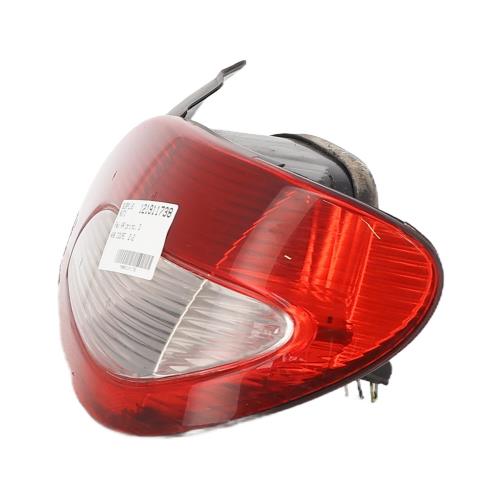 Image Feu arriere principal droit (feux) - PEUGEOT 406