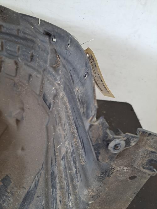 Image Pare boue avant droit - PEUGEOT 208 2