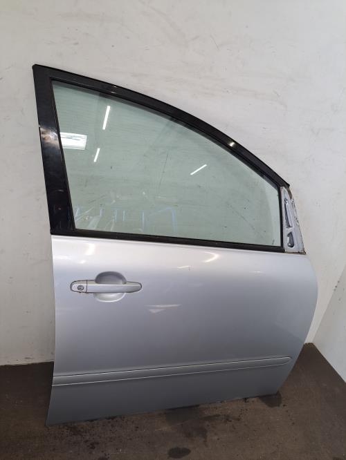 Image Porte avant droit - TOYOTA AVENSIS VERSO