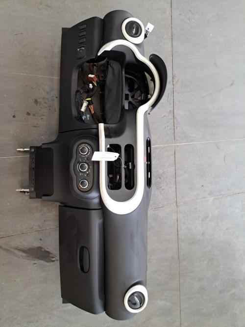 Image Planche de bord complete - RENAULT TWINGO 3