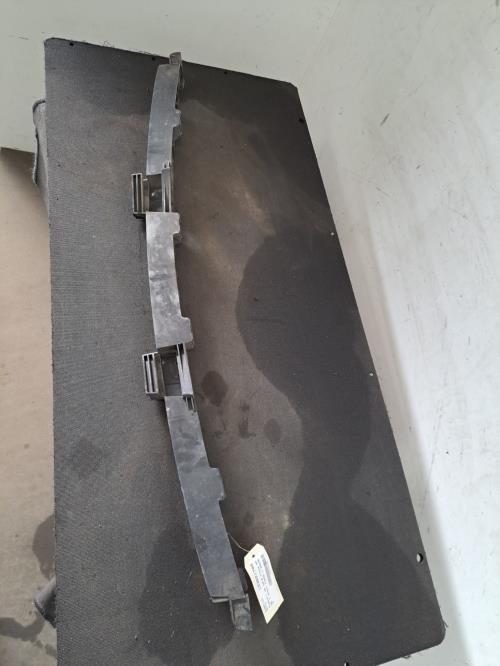 Image Support de pare chocs arriere - AUDI A6 4