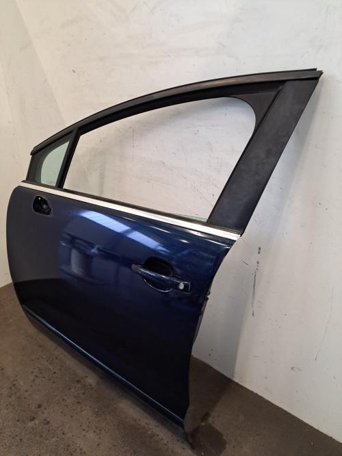 Image Porte avant gauche - PEUGEOT 5008 1