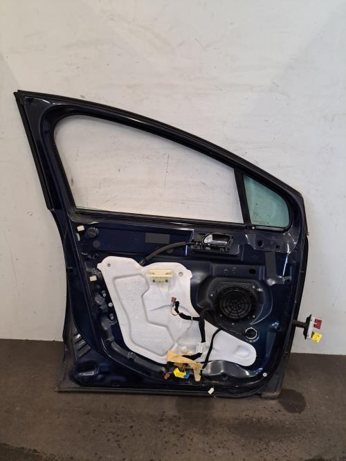 Image Porte avant gauche - PEUGEOT 5008 1