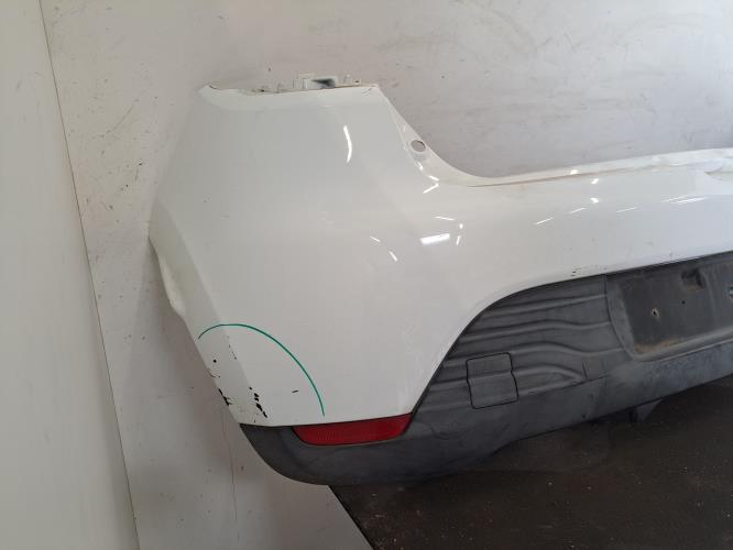 Image Pare choc arriere - RENAULT CLIO 4