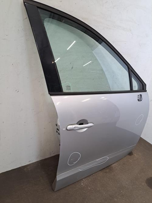Image Porte avant droit - RENAULT SCENIC 3