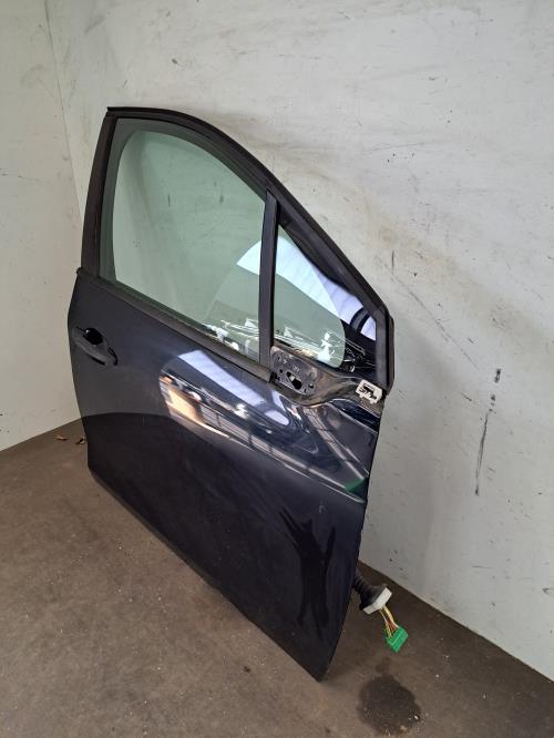 Image Porte avant droit - PEUGEOT 208 1