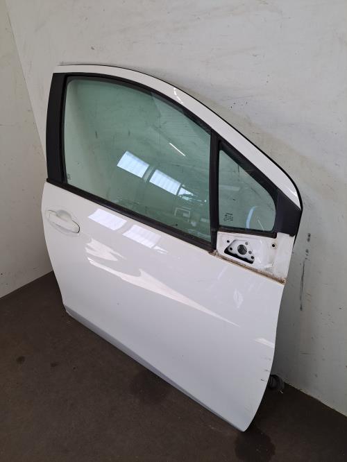 Image Porte avant droit - TOYOTA YARIS 3