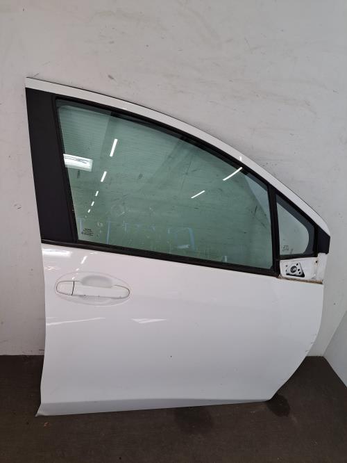 Image Porte avant droit - TOYOTA YARIS 3