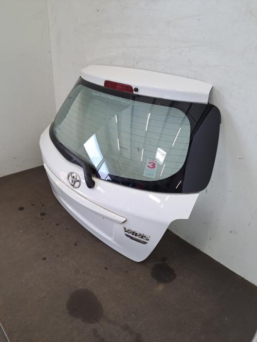 Image Malle/Hayon arriere - TOYOTA YARIS 3