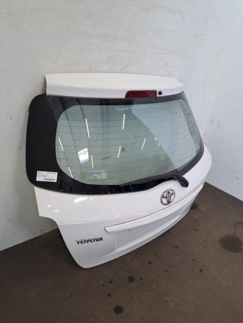 Image Malle/Hayon arriere - TOYOTA YARIS 3