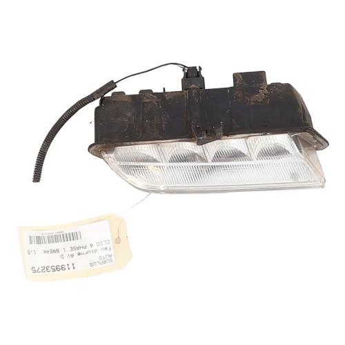 Image Feu diurne avant droit - RENAULT CLIO 4