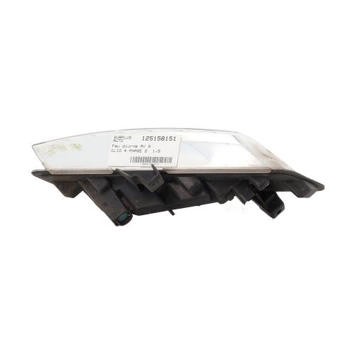 Image Feu diurne avant gauche - RENAULT CLIO 4
