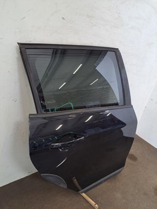 Image Porte arriere droit - PEUGEOT 2008 1
