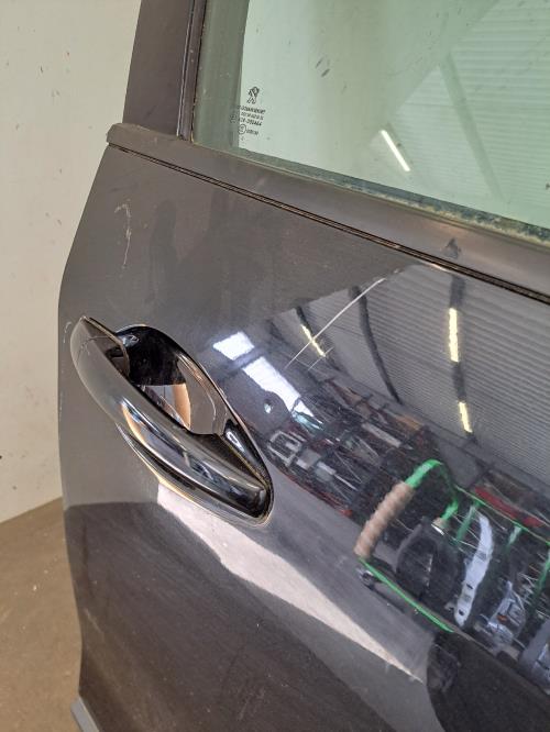 Image Porte avant droit - PEUGEOT 2008 1