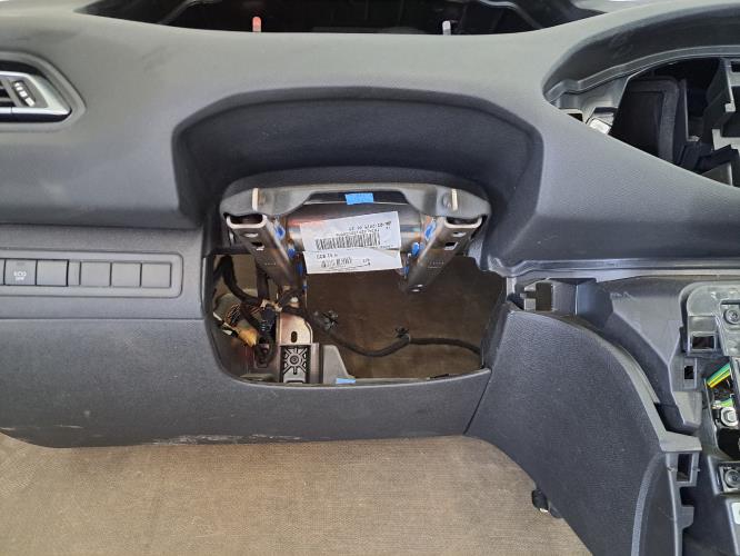Image Planche de bord complete - PEUGEOT 308 2 SW