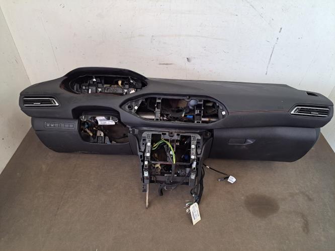 Image Planche de bord complete - PEUGEOT 308 2 SW
