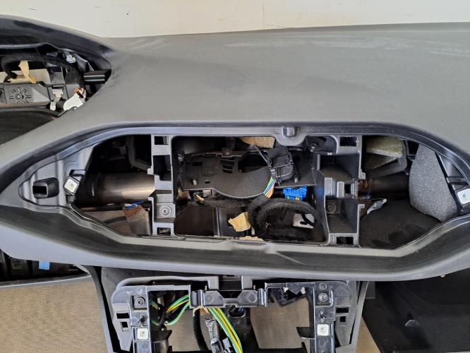 Image Planche de bord complete - PEUGEOT 308 2 SW