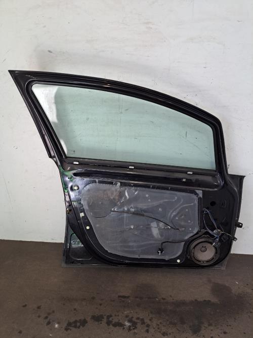 Image Porte avant gauche - OPEL CORSA D
