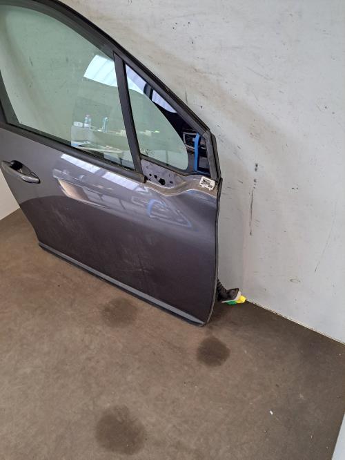 Image Porte avant droit - PEUGEOT 2008 1