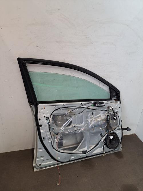 Image Porte avant gauche - TOYOTA AVENSIS 2