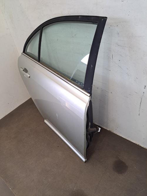 Image Porte arriere droit - TOYOTA AVENSIS 2