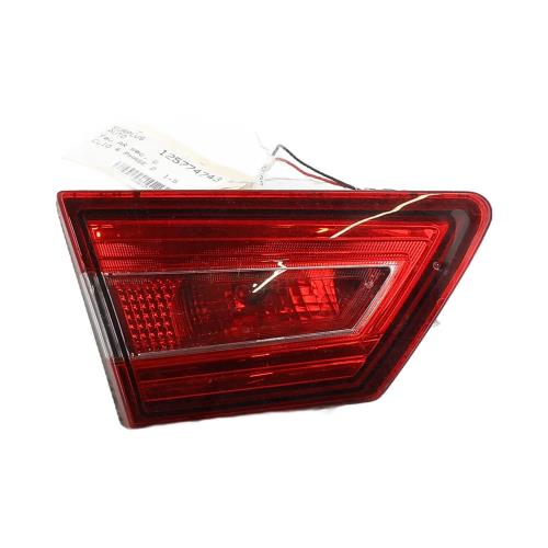 Image Feu arriere secondaire gauche (feux) - RENAULT CLIO 4