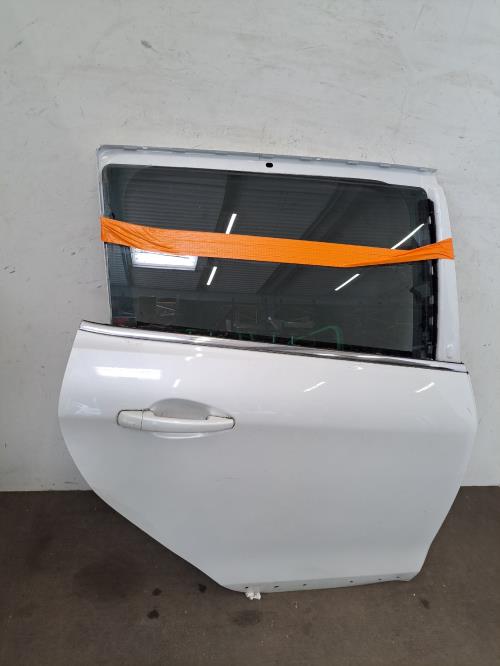 Image Porte arriere droit - PEUGEOT 2008 1