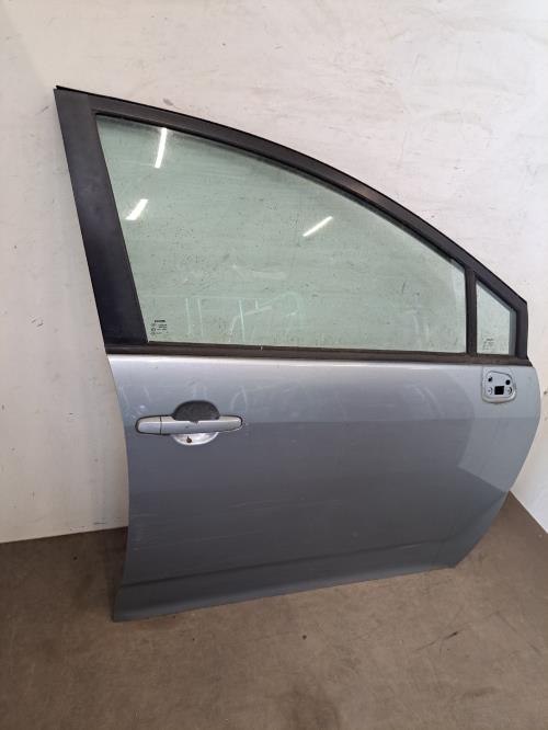 Image Porte avant droit - TOYOTA COROLLA VERSO 2