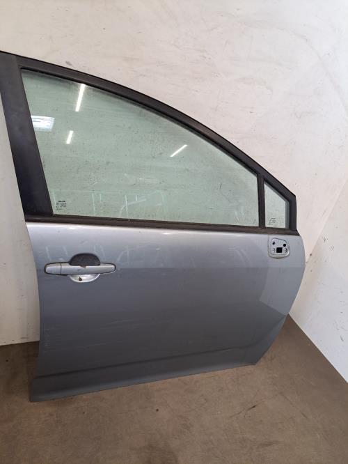 Image Porte avant droit - TOYOTA COROLLA VERSO 2