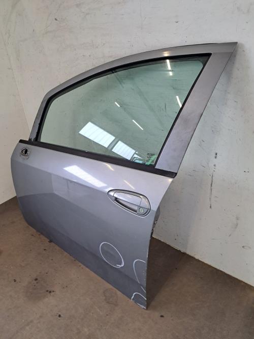 Image Porte avant gauche - FIAT GRANDE PUNTO