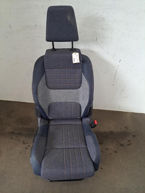 Image Siege avant droit - RENAULT R4