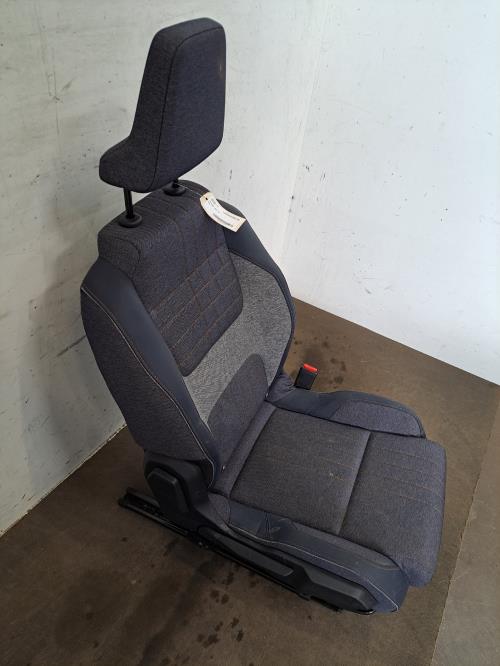 Image Siege avant droit - RENAULT R4