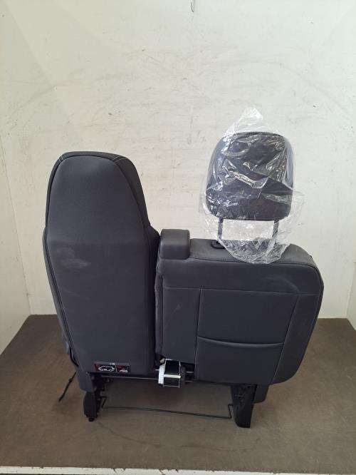 Image Siege avant droit (banquette double) - RENAULT 