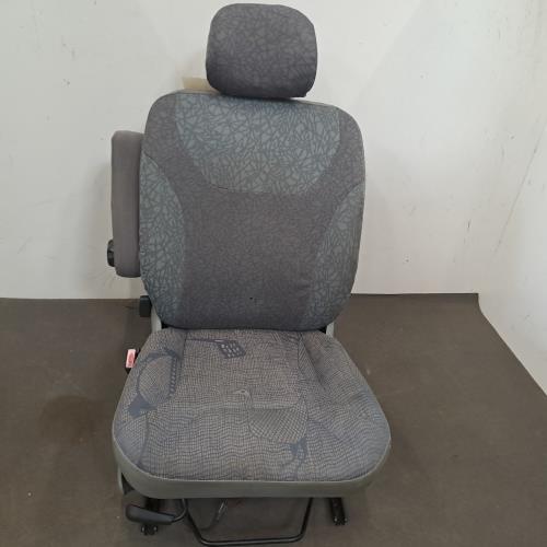 Image Siege avant gauche - RENAULT TRAFIC 2