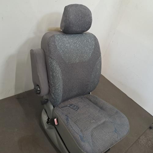 Image Siege avant gauche - RENAULT TRAFIC 2