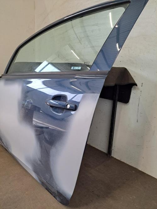 Image Porte avant gauche - OPEL CORSA E