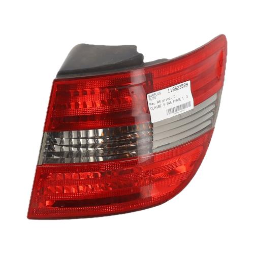 Image Feu arriere principal droit (feux) - MERCEDES CLASSE B 245