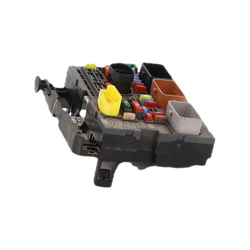 Image Boitier servitude moteur (BSM) - PEUGEOT 3008 1