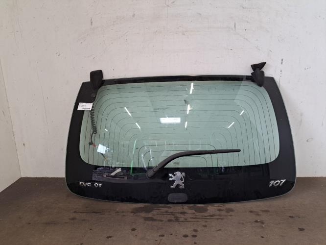 Image Lunette arriere - PEUGEOT 107
