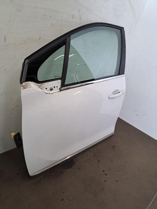 Image Porte avant gauche - PEUGEOT 2008 1