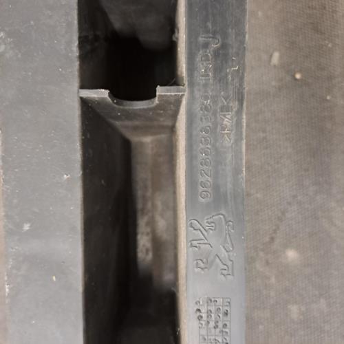 Image Renfort pare choc avant (traverse) - PEUGEOT 206+