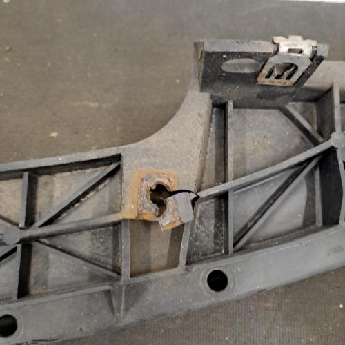 Image Renfort pare choc avant (traverse) - PEUGEOT 206