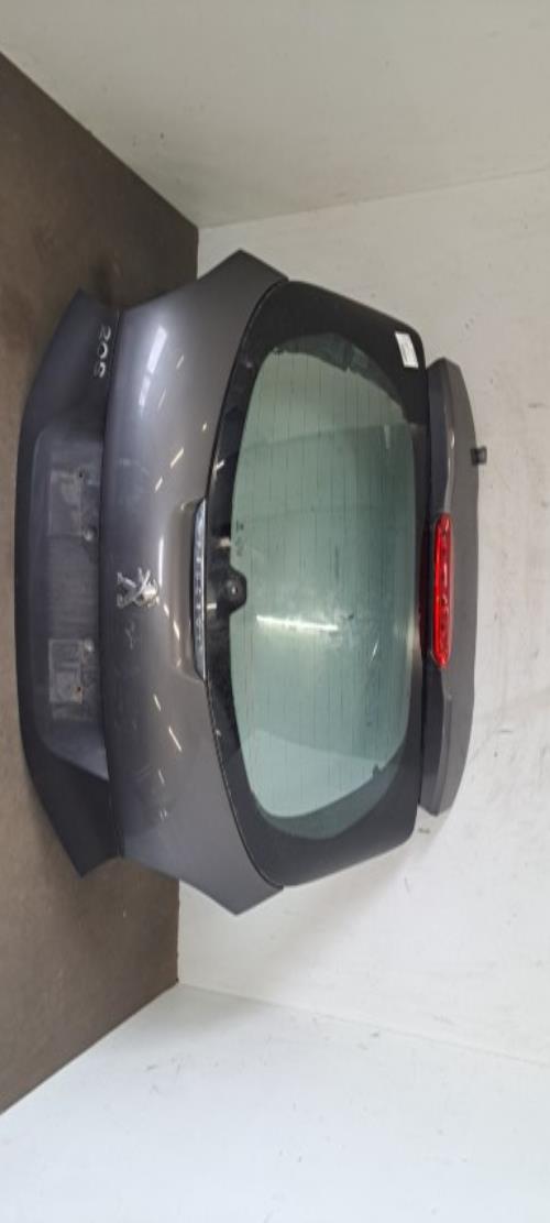 Image Malle/Hayon arriere - PEUGEOT 208 1