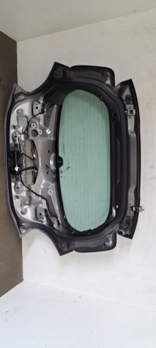 Image Malle/Hayon arriere - PEUGEOT 208 1