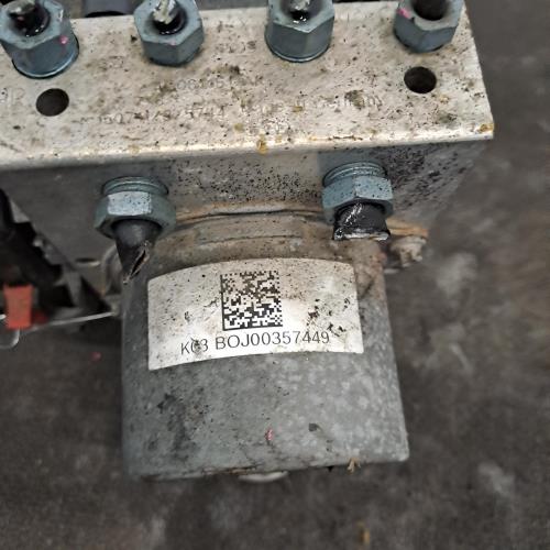 Image Bloc ABS (freins anti-blocage) - AUDI A6 4