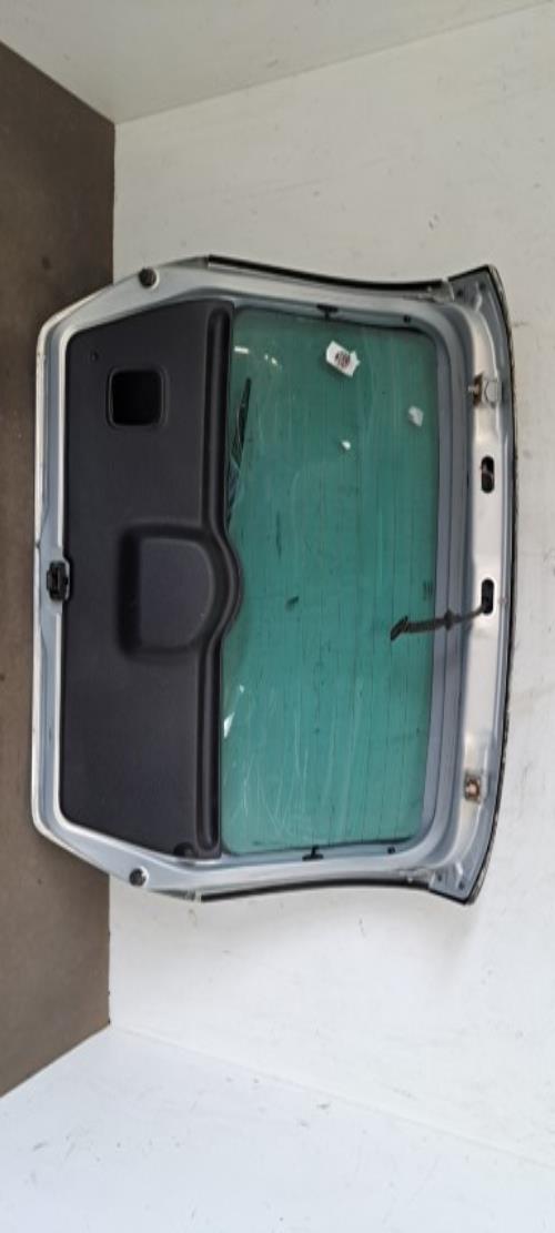 Image Malle/Hayon arriere - RENAULT CLIO 2