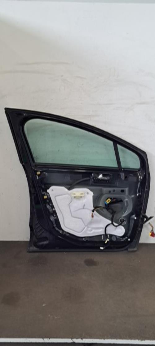 Image Porte avant gauche - PEUGEOT 3008 1
