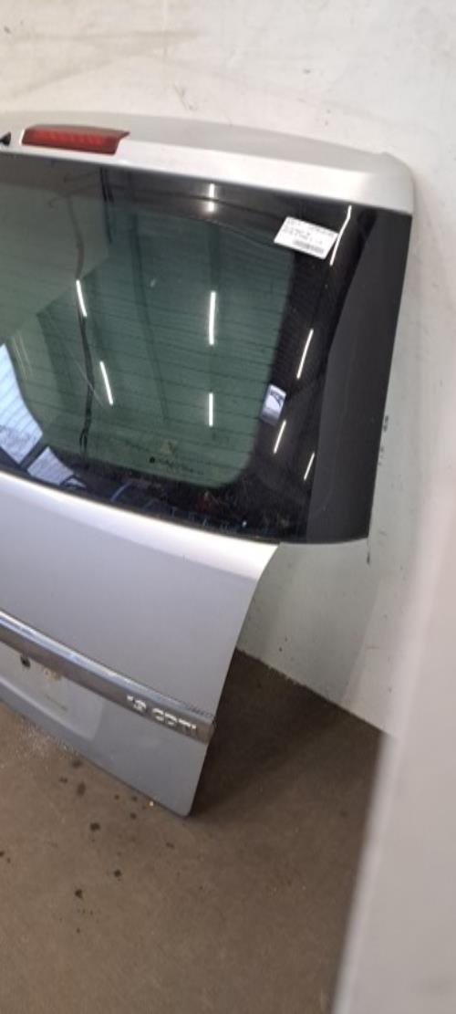 Image Malle/Hayon arriere - OPEL ZAFIRA B
