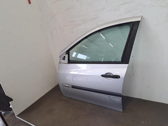 Image Porte avant gauche - RENAULT CLIO 3