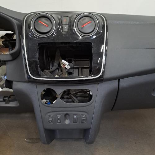 Image Tableau de bord - DACIA SANDERO 2